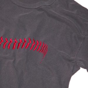 野球のボール刺しゅう Tシャツ 拡大