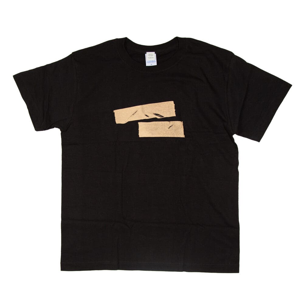 ガムテープ Tシャツ